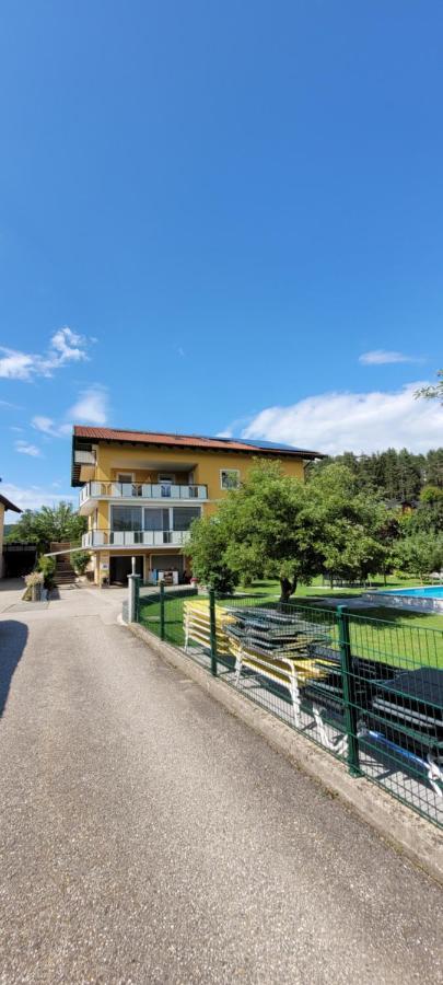 Ferienwohnungen Pippenbach Unternarrach Exteriör bild