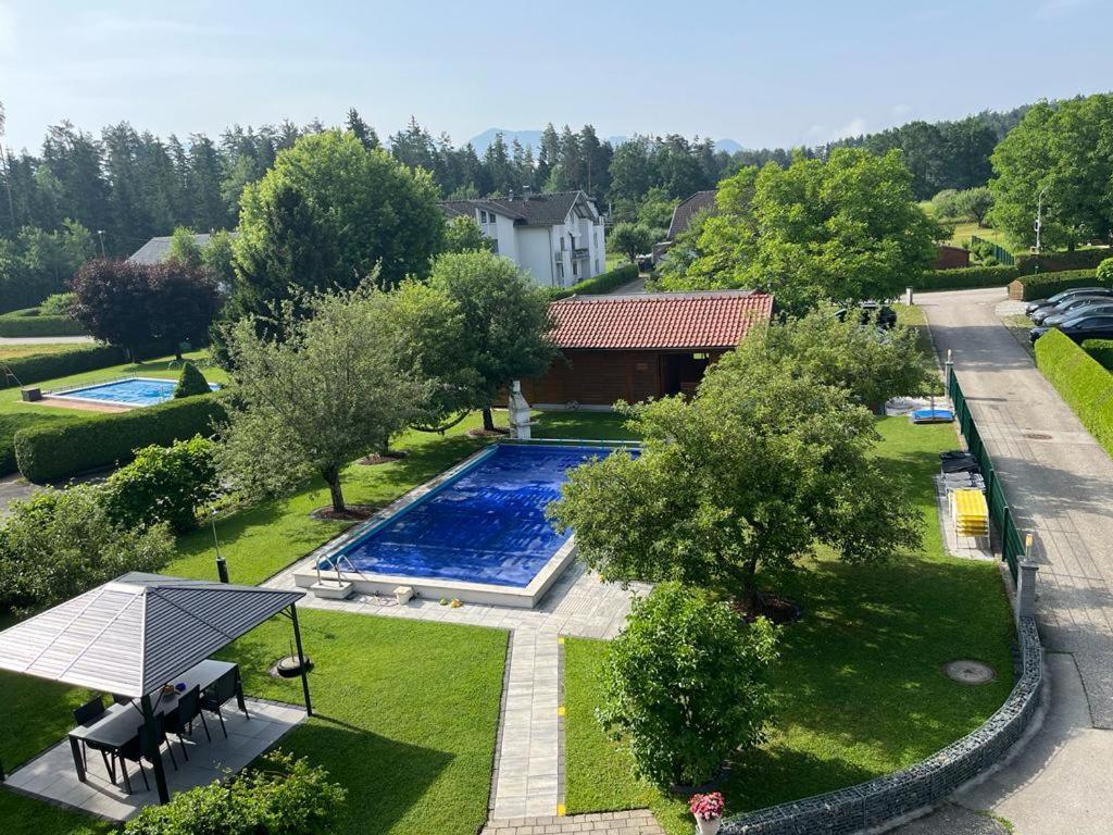 Ferienwohnungen Pippenbach Unternarrach Rum bild